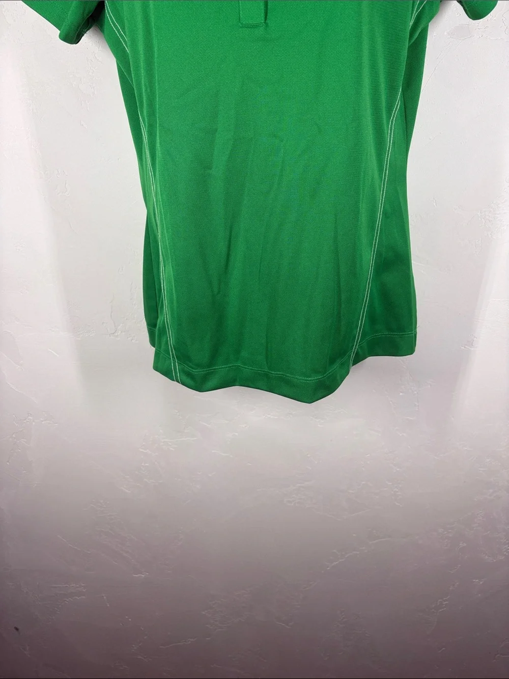Nike Golf Women’s Green Button-Down Polo with Purina Dog Chow Patch size medium
